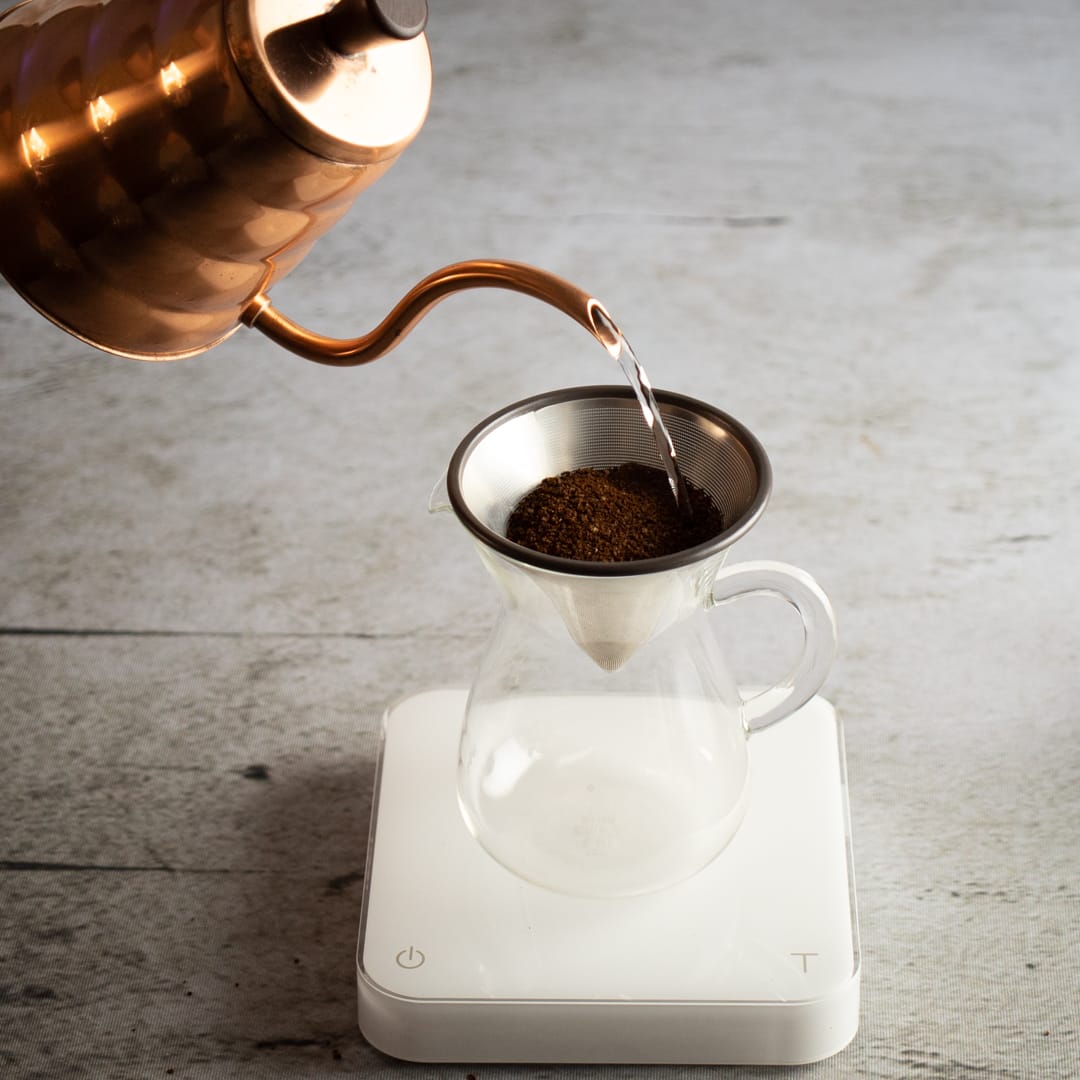 6 Reasons You Need A Gooseneck Kettle For Pour Over Coffee – Rogue